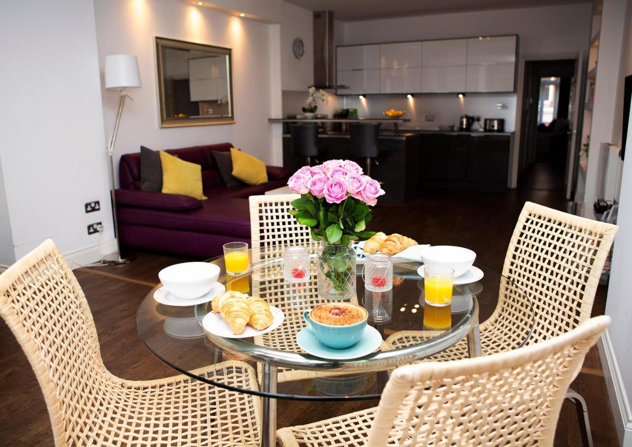 Apt 1, Trafalgar Square 1St Floor By Indigo Flats Londyn Zewnętrze zdjęcie