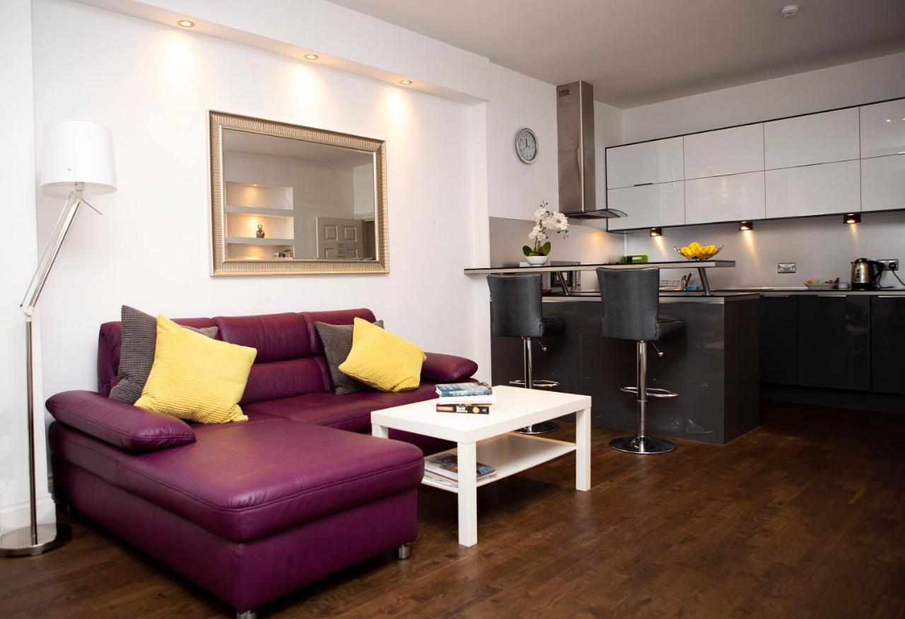 Apt 1, Trafalgar Square 1St Floor By Indigo Flats Londyn Zewnętrze zdjęcie